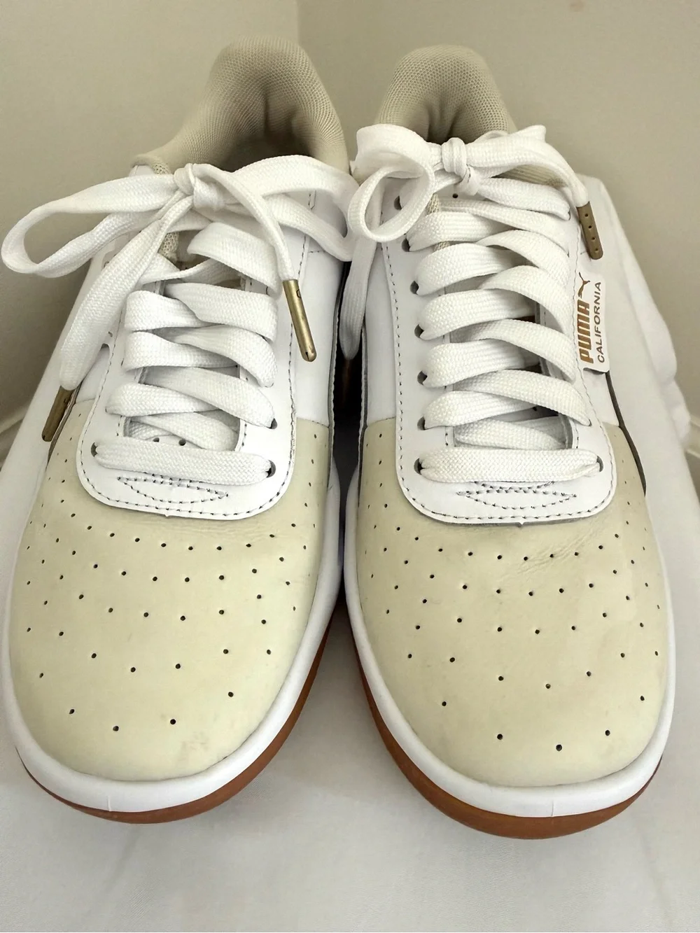 PUMA White & Cream Low Top Casual Athleisure Shoes